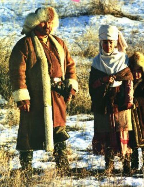 - Казахский традиционный женский головной убор. 01 - Казахский традиционный женский головной убор. 01