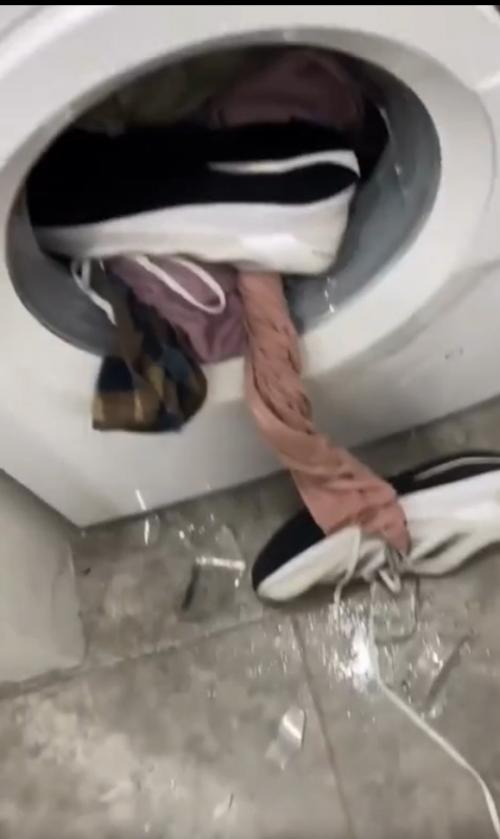 А чё за ху *ня? 01