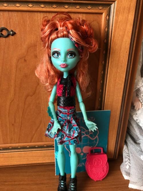 Доброго дня!  Робекка живая в хорошем состоянии, рабочая или нет, не знаю, батареек нет. 2. 04