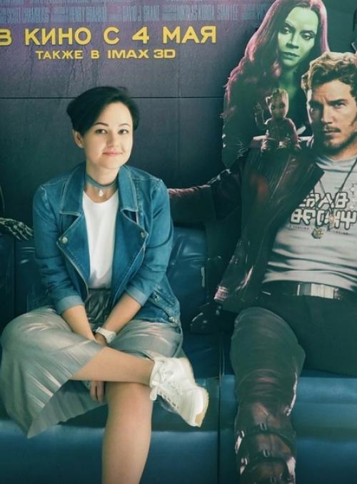 Эволюция причёски.  Модель - дочь. 05