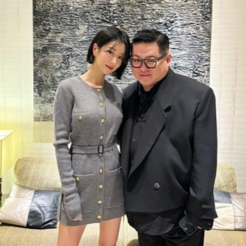 Я так безмерно рада, что йеджи посетила этот модный показ! 01