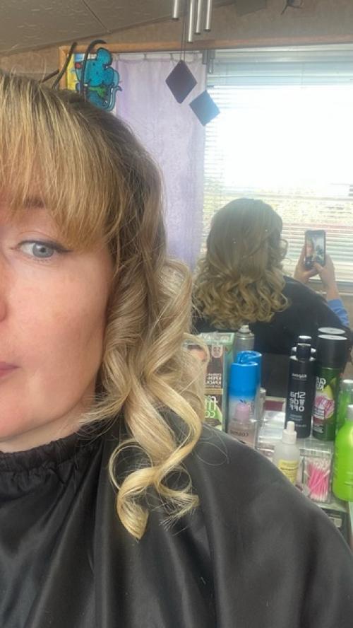 Зашла подстричь челку. 01