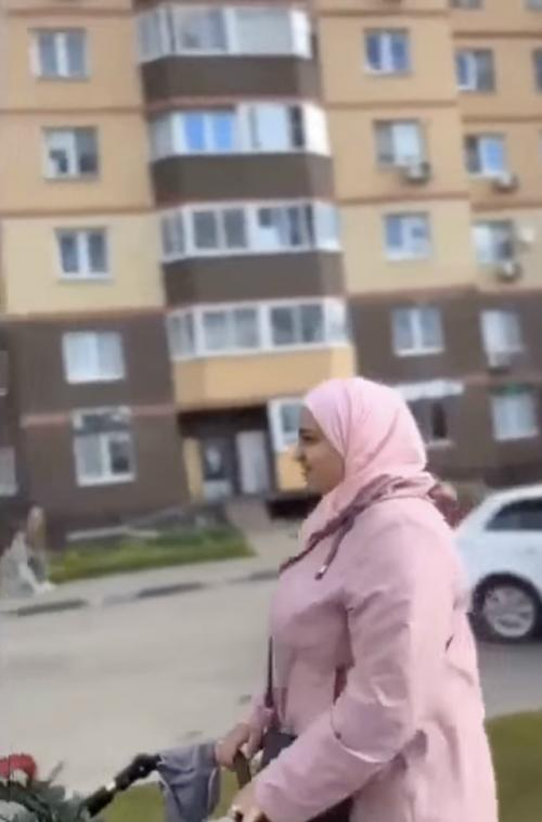 Цветы с мемориала? 01