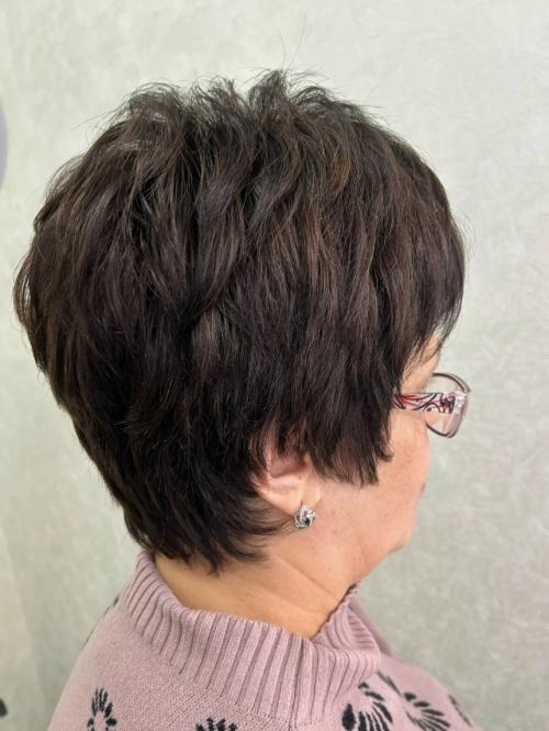 Не устаю говорить о том, что стрижка, цвет волос меняют внешность кординально. 02