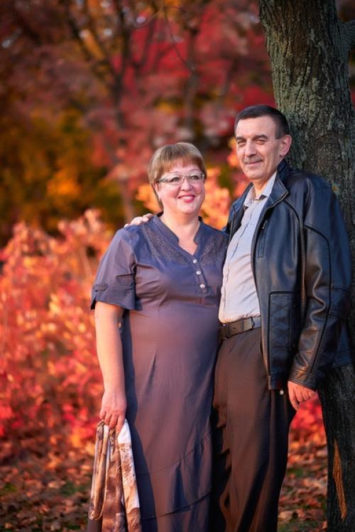 Сколько ж месяцев я пыталась организовать съёмку для своих любимых родителей. 05