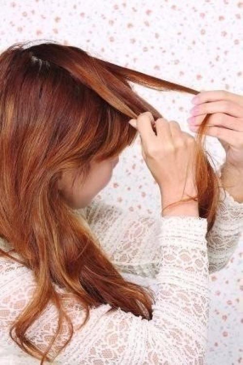 Как заплести себе косу на бок? 01 Как заплести себе косу на бок? 01
