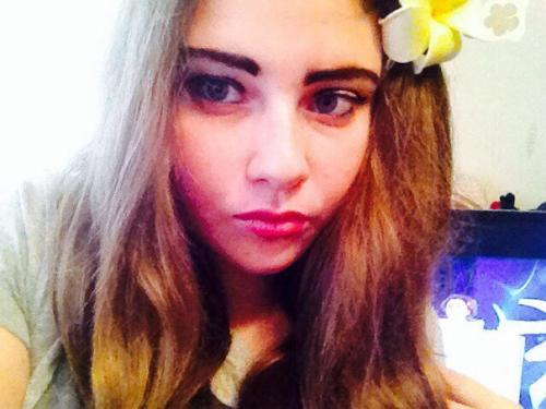 1 фото: если вы делаете макияж, то и прическа должна быть класс! 02