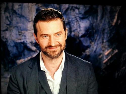 Армия, а пусть сегодня у нас будет парижское утро встретим день со свежим запахом круассанов, ароматного кофе и вкусом карамели. 01 Армия, а пусть сегодня у нас будет парижское утро встретим день со свежим запахом круассанов, ароматного кофе и вкусом карамели. 01