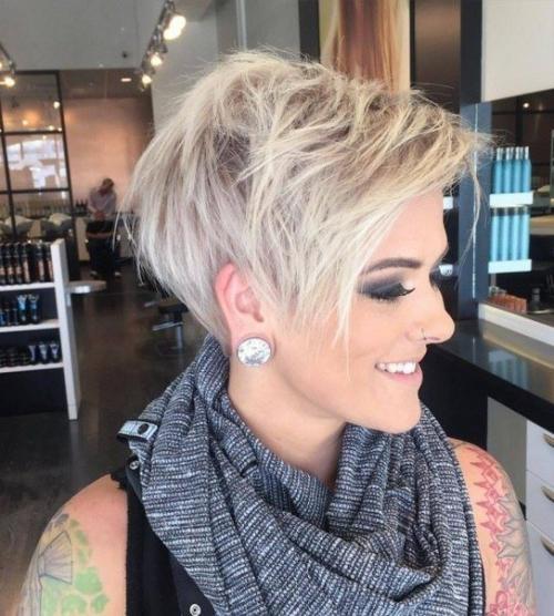 Стрижка пикси - модная и неприхотливая. 04