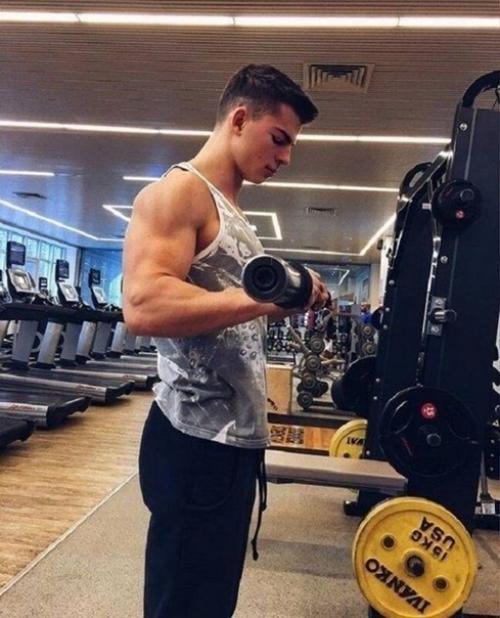 Не знала, что у Газманова такой красивый сынок! 04