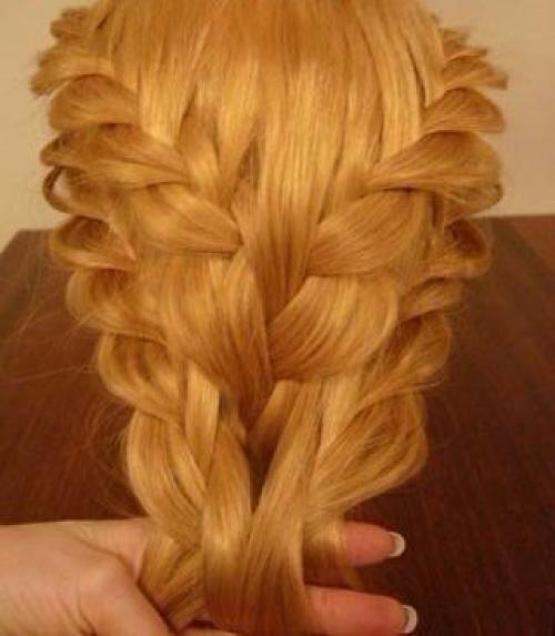 Ажурная прическа. Укладка из трех слоев состоит. 08