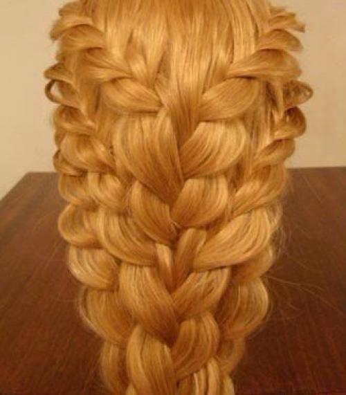 Ажурная прическа. Укладка из трех слоев состоит. 03