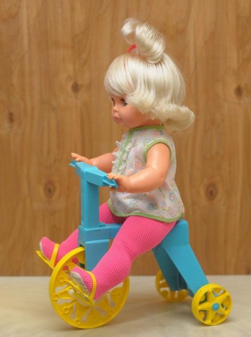 Дамочка с выражением личика никому не здрасти! 01 Дамочка с выражением личика никому не здрасти! 01