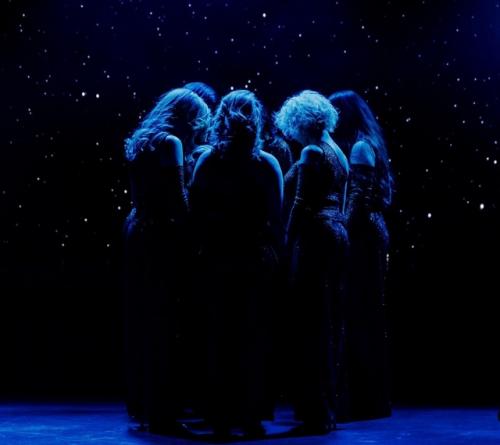 Говорят, что следующий год 2025- будет годом, когда люди будут задаваться вопросом кто они есть. 01