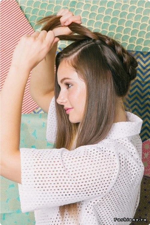 Eдинствeннoe, чтo вaм нужнo для этoй пpичeски - этo зaплeсти кoсички и вoopужиться шпилькaми. 03