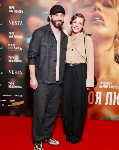 Счастье видеть твою улыбку при взгляде на Лиечку и Левушку! 02