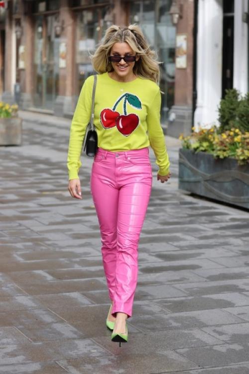 Женский инфантилизм, как и обещала. 02 Женский инфантилизм, как и обещала. 02