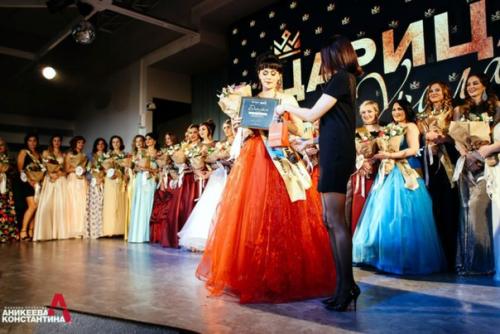 Настроение, как в песенке J. Balvin & Willy William - Mi Gente (Busta K Remix), не знаю, про новый год там или нет? 02