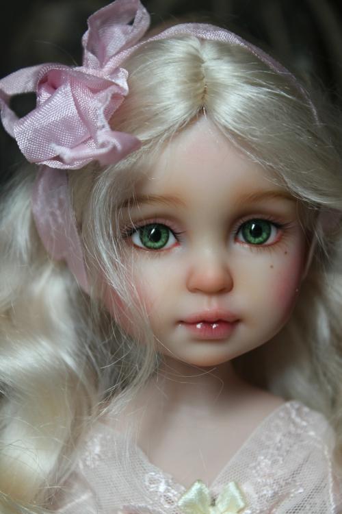 Последняя девочка в этом году. 01