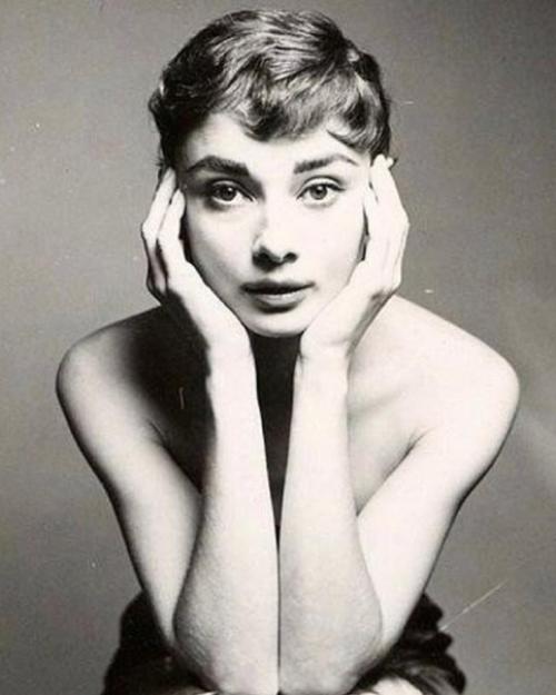 Чтобы губы были соблазнительными, говори как можно больше добрых слов. 01