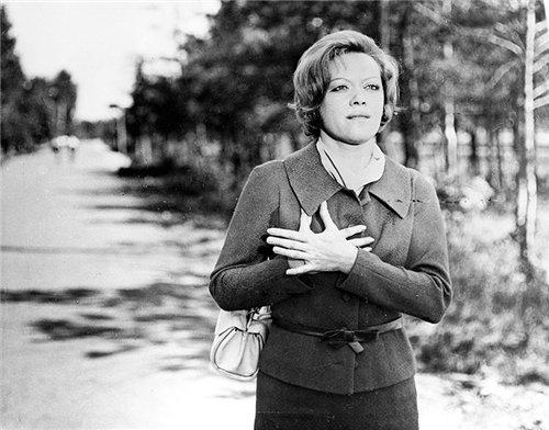 8 декабря 1934 года 83 года назад родилась Алиса Фрейндлих, советская и российская актриса театра и кино, народная артистка Ссср. 03