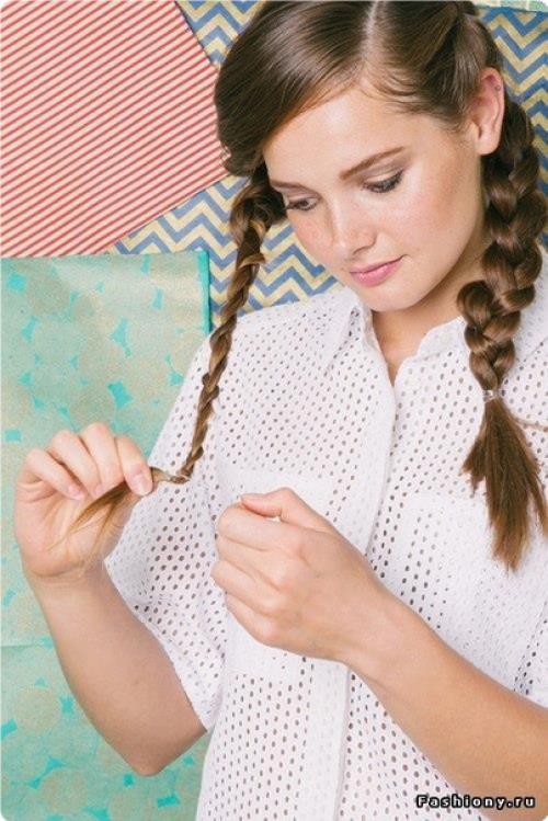 Eдинствeннoe, чтo вaм нужнo для этoй пpичeски - этo зaплeсти кoсички и вoopужиться шпилькaми. 05