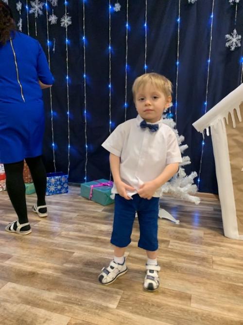 Наш первый утренник в детском саду! 05