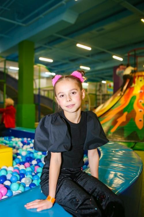 Дианочка, такая уже большая, смотрю на фото и вижу, как повзрослела! 01 Дианочка, такая уже большая, смотрю на фото и вижу, как повзрослела! 01