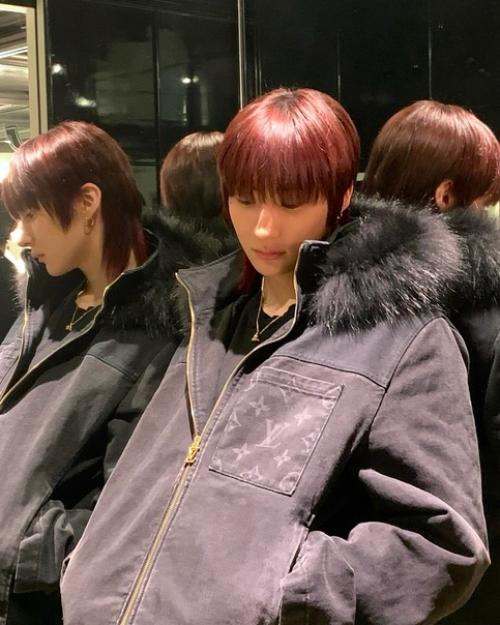 Theqoo Антон из Riize с маллетом для Louis Vuitton. 03