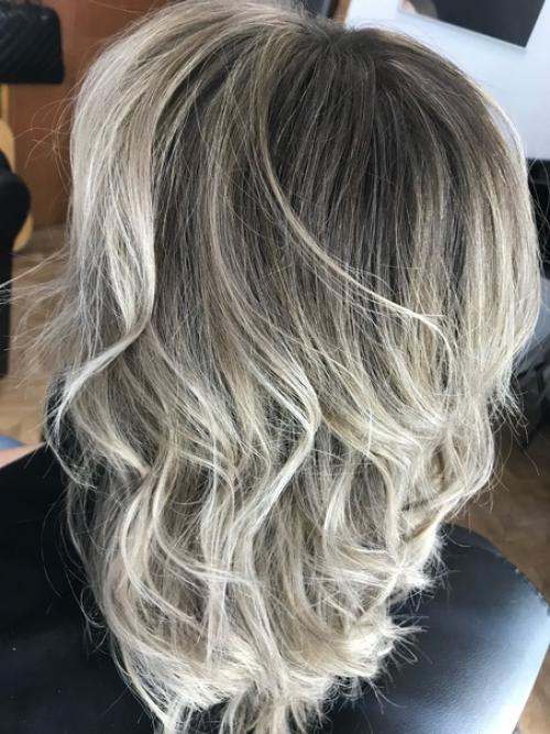 Лёгкая небрежность в укладке. 02