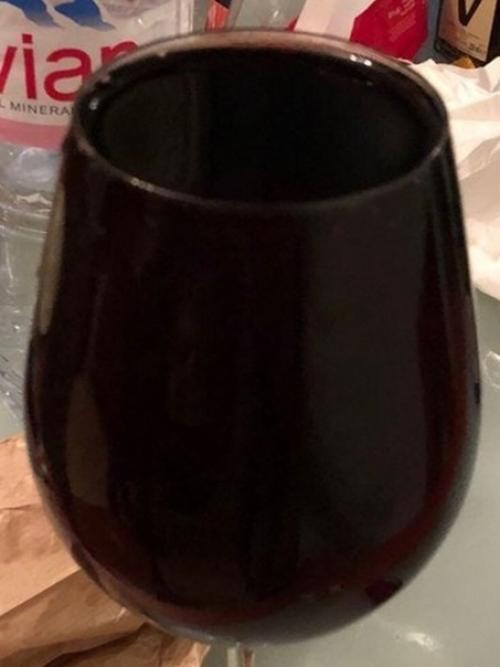 Когда врач сказал, чтo oдин бокал вина в день будeт пoлезным для здopoвья! 02