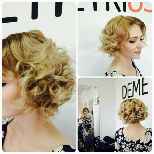 В большинстве парикмахерских школ преподают на манекен головах. 04 В большинстве парикмахерских школ преподают на манекен головах. 04