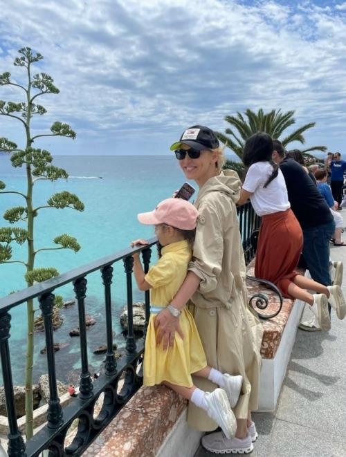 Фотоплёнка Полна Тёплых Воспоминаний с Семьей: 02