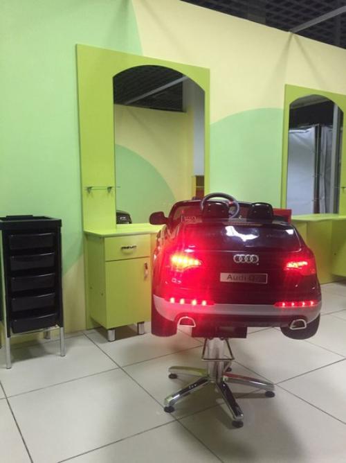 Совсем скоро покажем вам законченный вид нашей кропотливой работы, остались элементы декора, для большего уюта детской и мужской парикмахерской. 02