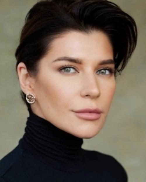 Екатерина Волкова, ЗвездаВорониных решилась на радикальную смену своего имиджа. 03