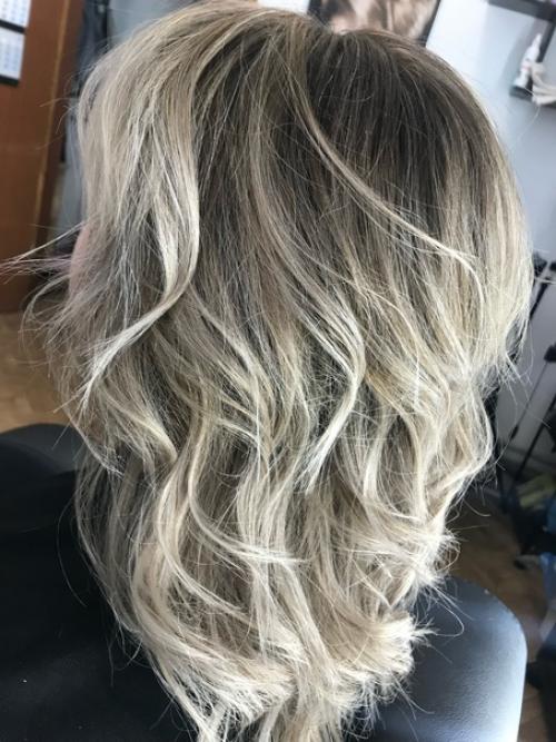 Лёгкая небрежность в укладке. 01