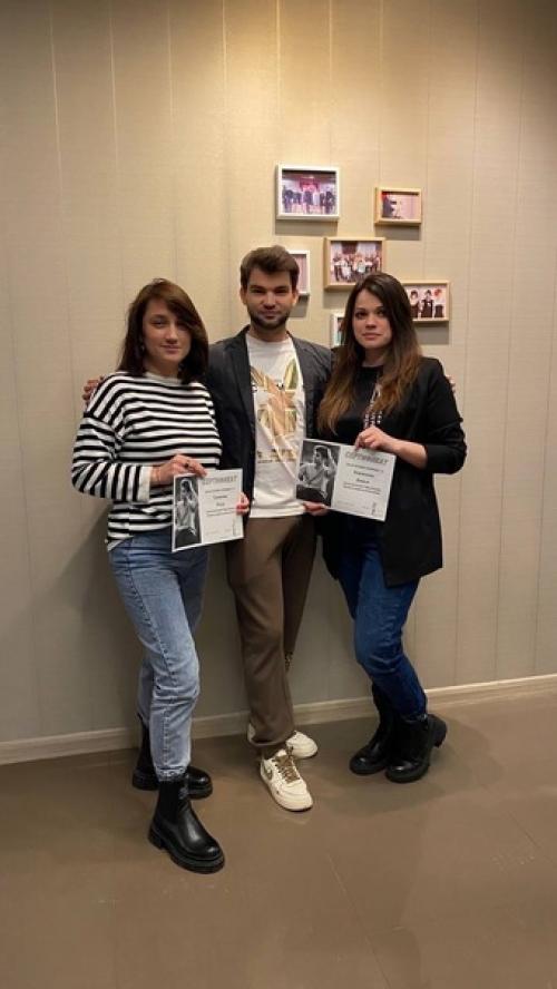 На днях ездила за новой порцией знаний по причёскам и укладкам. 02