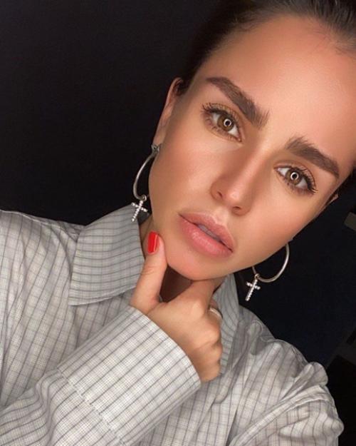 3 иверт вошла в топ самых красивых женщин России. 04