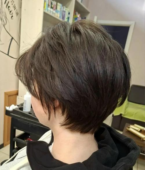 Современное веяние, корейская стрижка, одна из моих любимых форм и техник - прекрасно подходят как для девушек, так и для парней.  