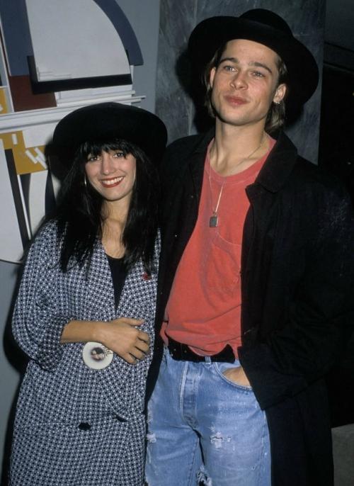 Брэд питт часто непроизвольно повторяет стиль своих партнерш. 02