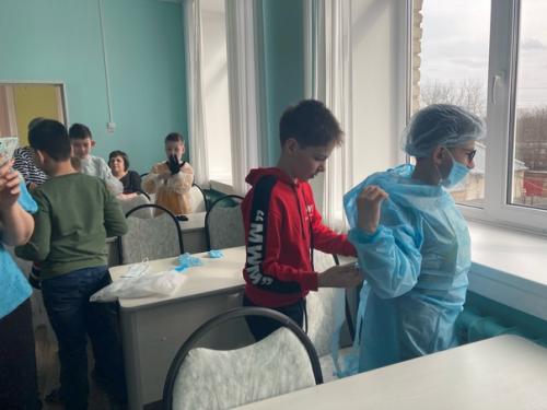 29 марта в городском межшкольном учебном комбинате номер 2 встречали гостей из владимирского детского дома им. 04