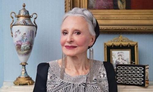 Ей 92 года. 01