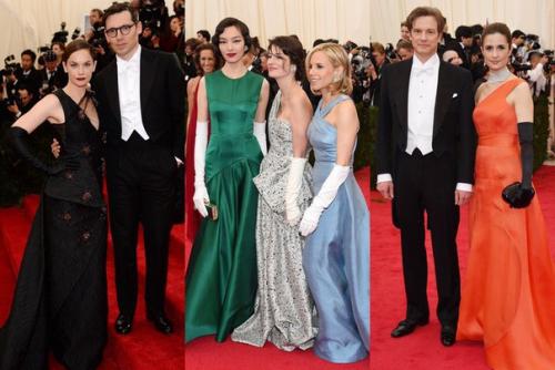 Нас всех часто приглашают на различные мероприятия, и чаще всего на торжественных мероприятиях в приглашениях прописывается дресс - код. 03