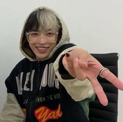 Сонхва на юниверс: - волосы хонджуна такие красивые. 01