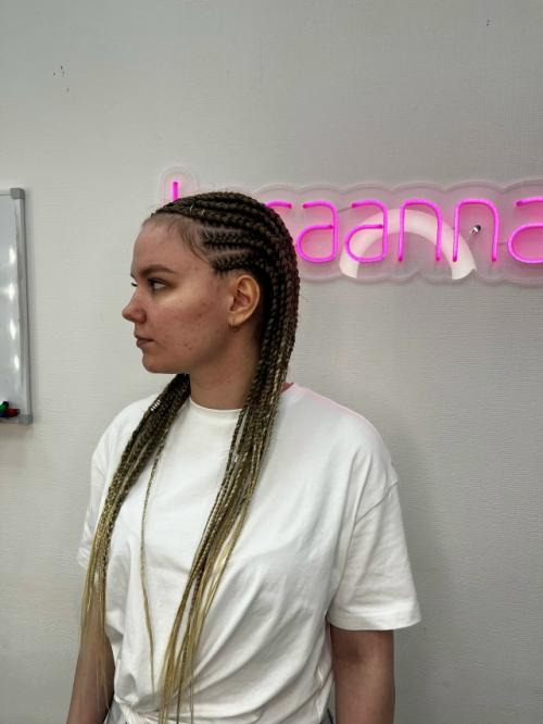 Нашумевшая причёска, про которую вы спрашиваете чаще всего. 05