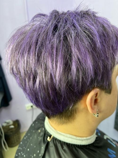 Большинство женщин обожают демонстрировать всю красоту своих волос. 02