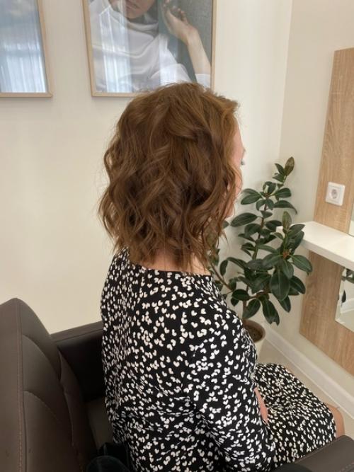 Лохматая, небрежная, растрепанная - как только не называют модную женскую стрижку шегги. 01 Лохматая, небрежная, растрепанная - как только не называют модную женскую стрижку шегги. 01