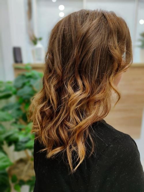 Лохматая, небрежная, растрепанная - как только не называют модную женскую стрижку шегги. 03 Лохматая, небрежная, растрепанная - как только не называют модную женскую стрижку шегги. 03