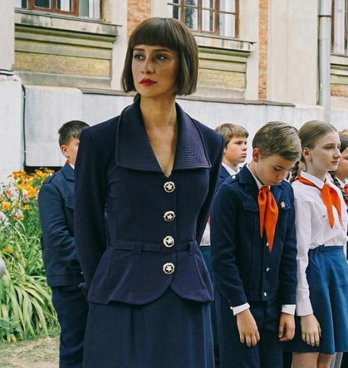 Равшана куркова похорошела с новой прической. 02