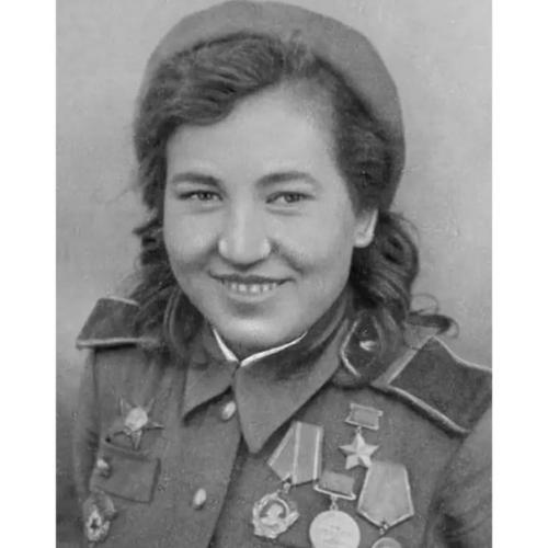 Я бы делала им прически пожизненно и просто так, как дань памяти. 07 Я бы делала им прически пожизненно и просто так, как дань памяти. 07